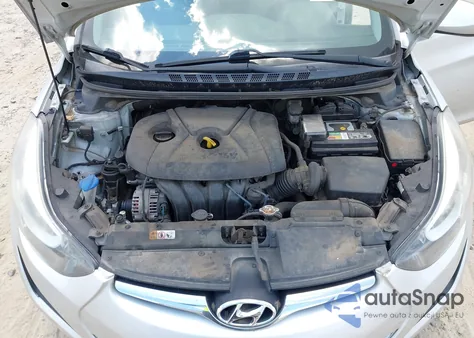 2016 Hyundai Elantra Se z USA, uszkodzony, nr VIN 5NPDH4AE3GH666388